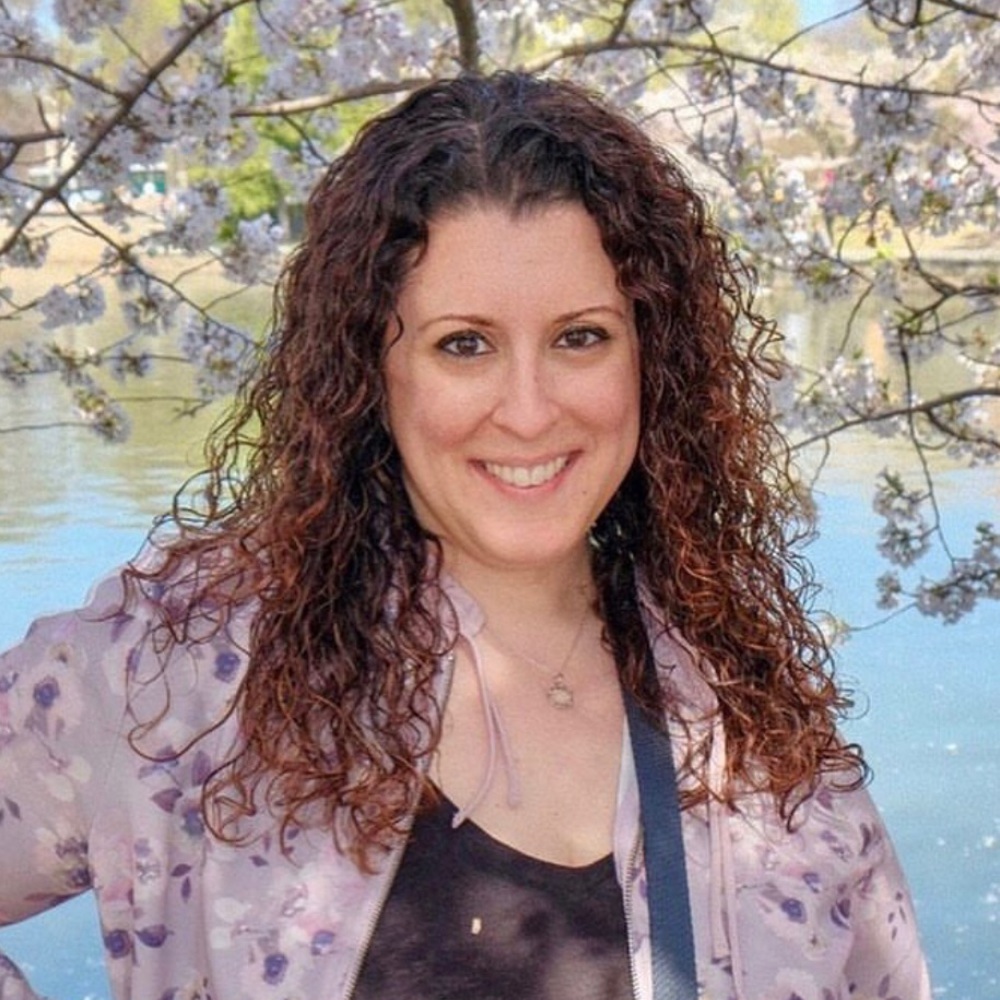 Meet your Posher, Angela